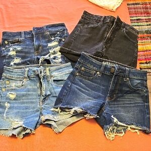 AMERICAN EAGLE OUTFITTERS 4 SHORTS